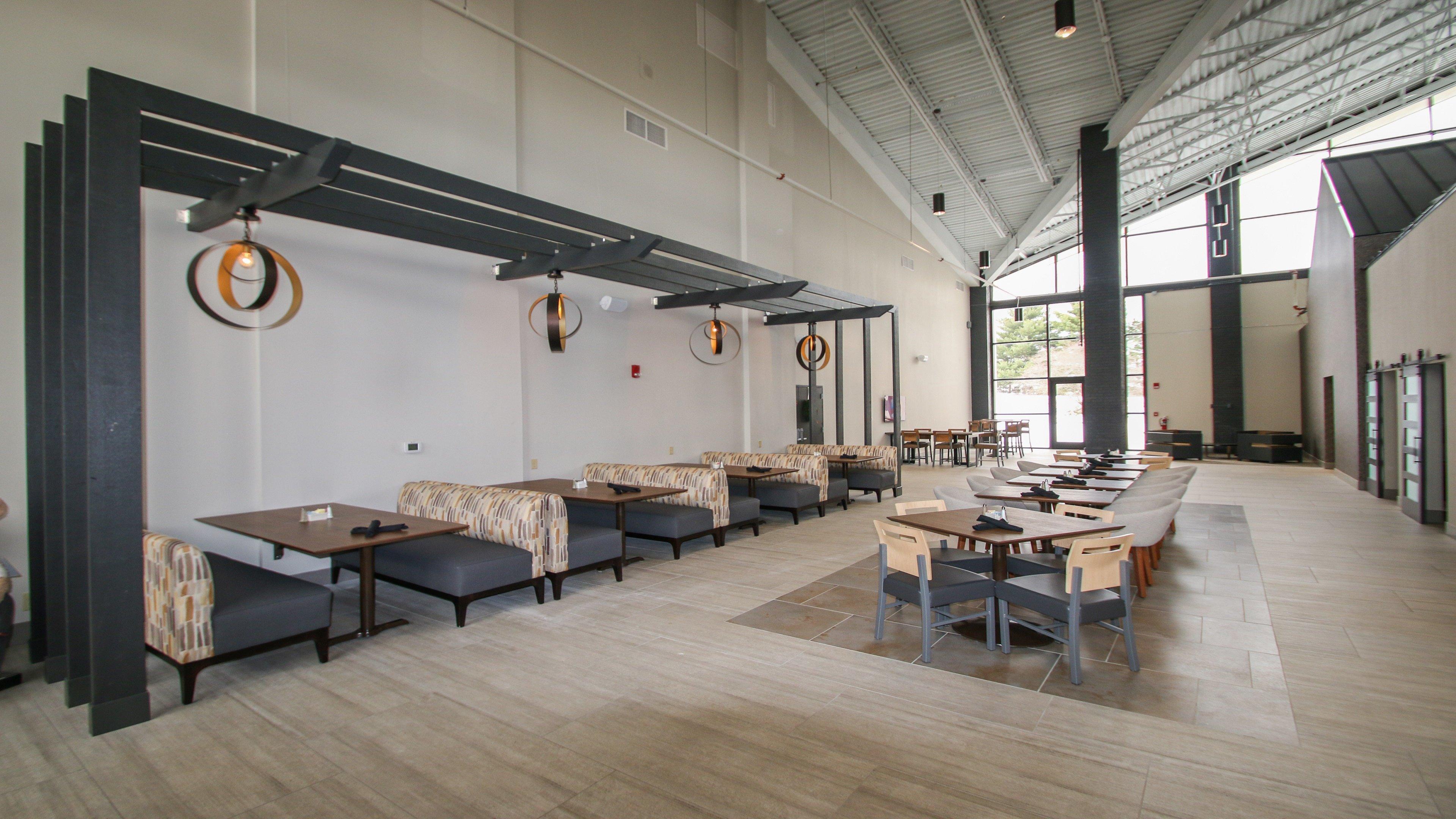 Holiday Inn Roanoke Airport - Conference Ctr By Ihg Exteriör bild