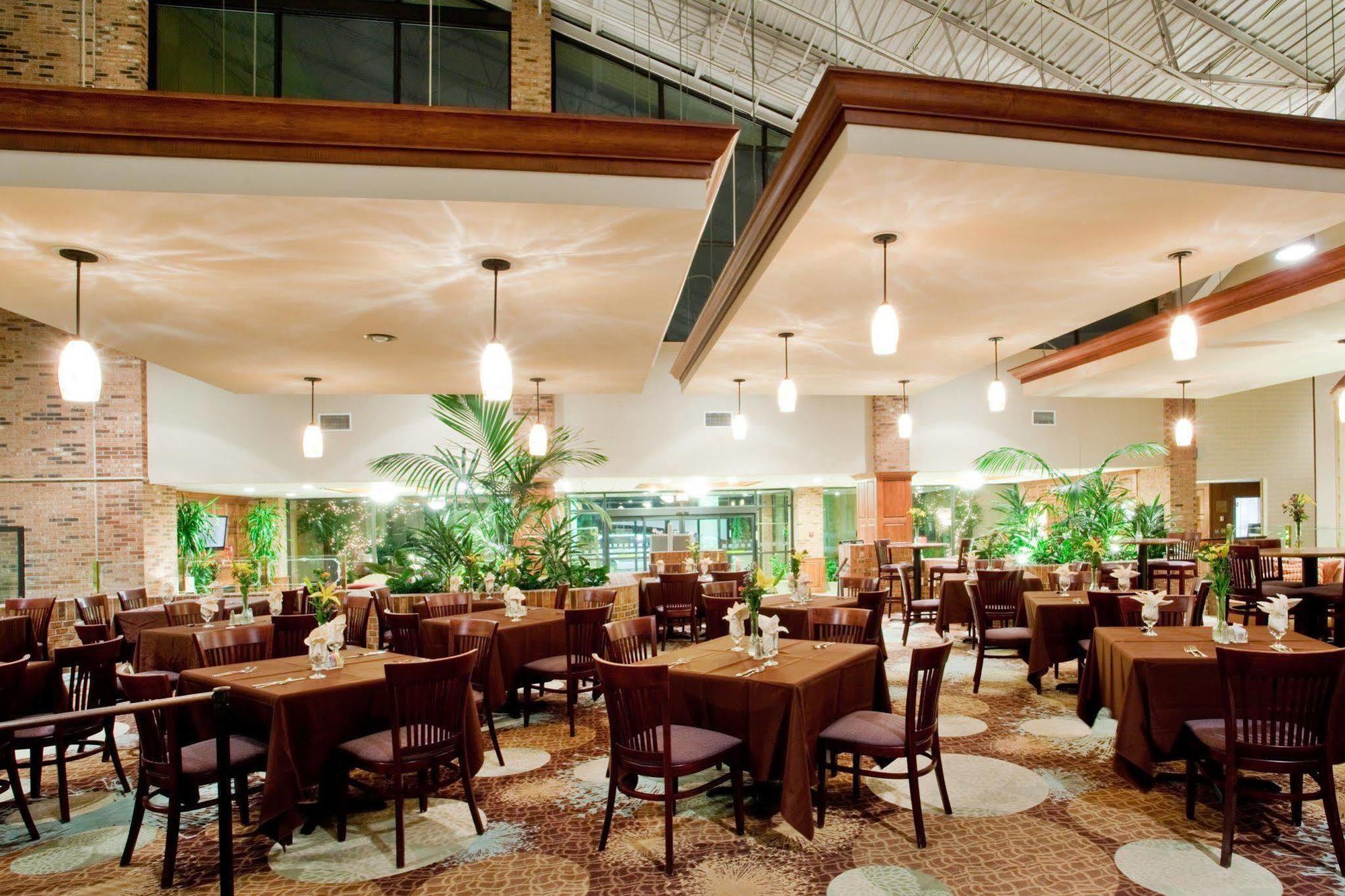 Holiday Inn Roanoke Airport - Conference Ctr By Ihg Exteriör bild